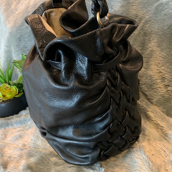 Elliott Lucca Black Leather Bucket Handbag - Picture 4 of 8